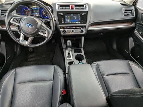 Used 2017 Subaru Outback 2.5i Limited image 18