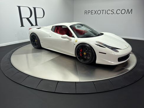 Used 2013 Ferrari 458 Spider RWD image 16