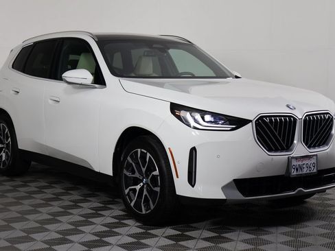 Used 2026 BMW X3 xDrive30i w/ Convenience Package AWD/4WD image 3