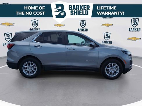Used 2024 Chevrolet Equinox LT FWD image 9
