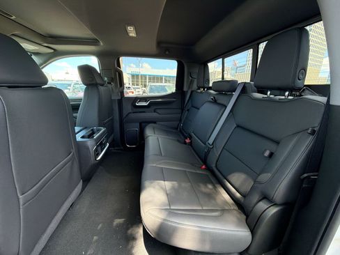 New 2026 GMC Sierra 1500 SLT w/ SLT Premium Package AWD/4WD image 25