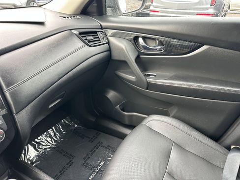 Used 2018 Nissan Rogue SL image 15
