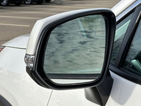 Used 2025 Toyota RAV4 XLE image 55