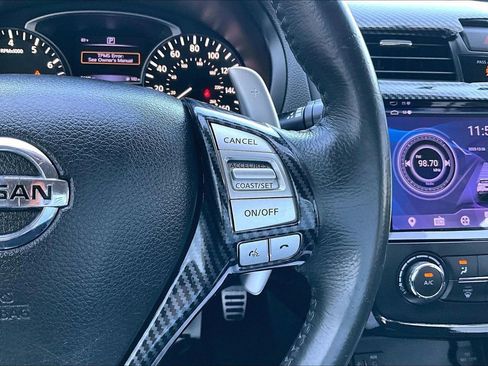 Used 2017 Nissan Altima 2.5 SR image 12