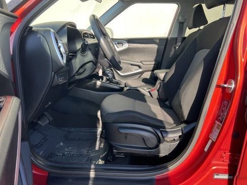Used 2023 Kia Soul LX w/ Option Group 015 image 10
