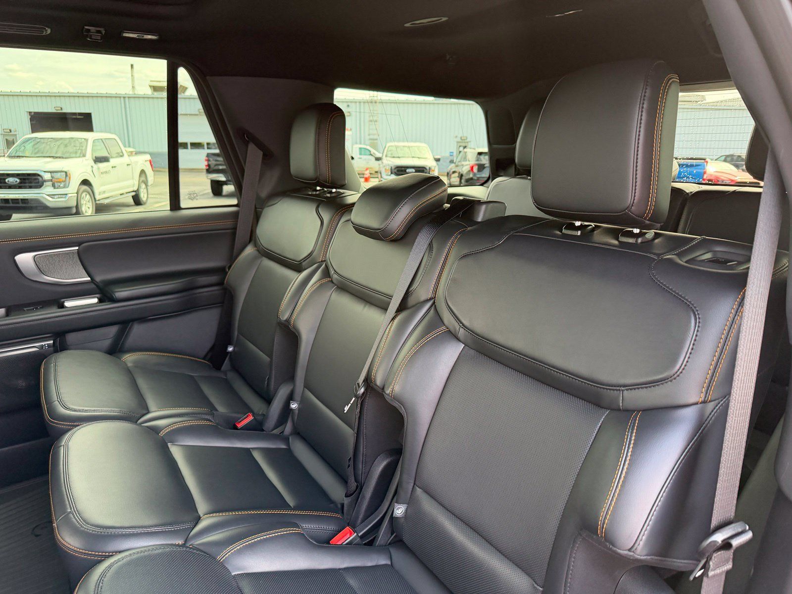 Used 2025 Ford Expedition Tremor AWD/4WD image 13