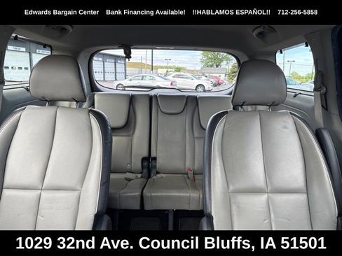 Used 2017 Kia Sedona LX w/ LX Essentials Premium Package FWD image 12
