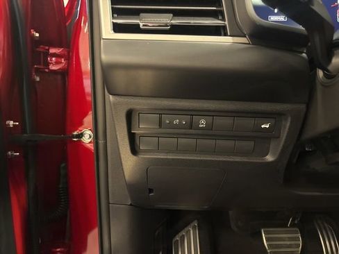 New 2026 Mitsubishi Outlander SEL image 17