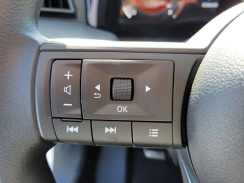 New 2025 Nissan Kicks SV image 17