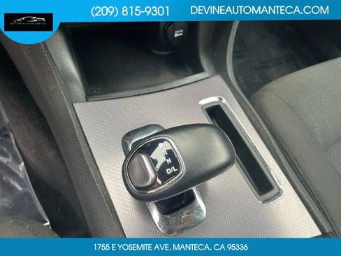 Used 2014 Dodge Charger SXT image 23