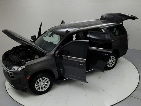 Used 2021 Chevrolet Tahoe LT AWD/4WD image 24