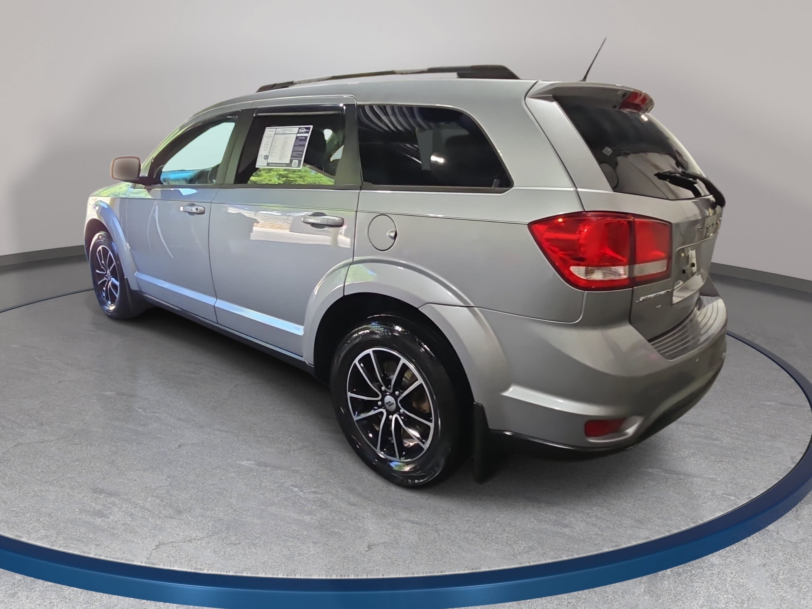 Used 2018 Dodge Journey SXT w/ Connectivity Group FWD image 7