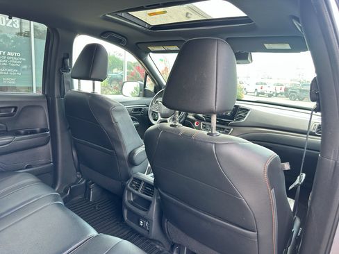 Used 2022 Honda Passport TrailSport image 14