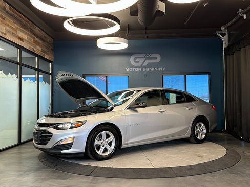 Used 2019 Chevrolet Malibu LS image 24