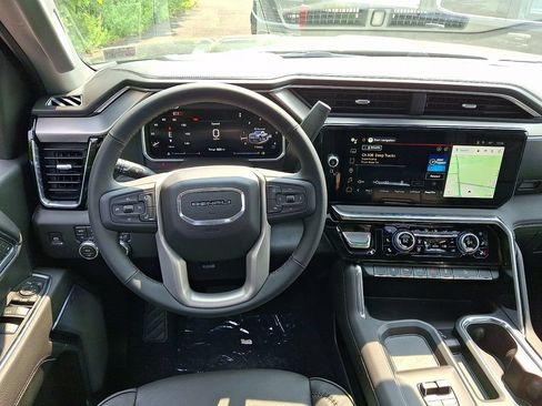 New 2026 GMC Sierra 2500 Denali w/ Denali Reserve Package AWD/4WD image 8