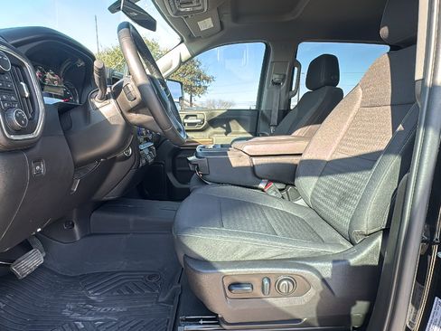 Used 2023 Chevrolet Silverado 2500 LT w/ Convenience Package image 9