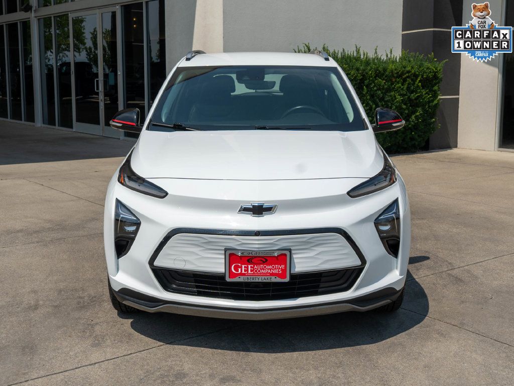 Certified 2023 Chevrolet Bolt EUV Premier w/ Redline Edition FWD image 3