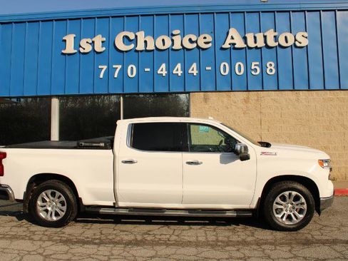 Used 2024 Chevrolet Silverado 1500 LTZ AWD/4WD image 7