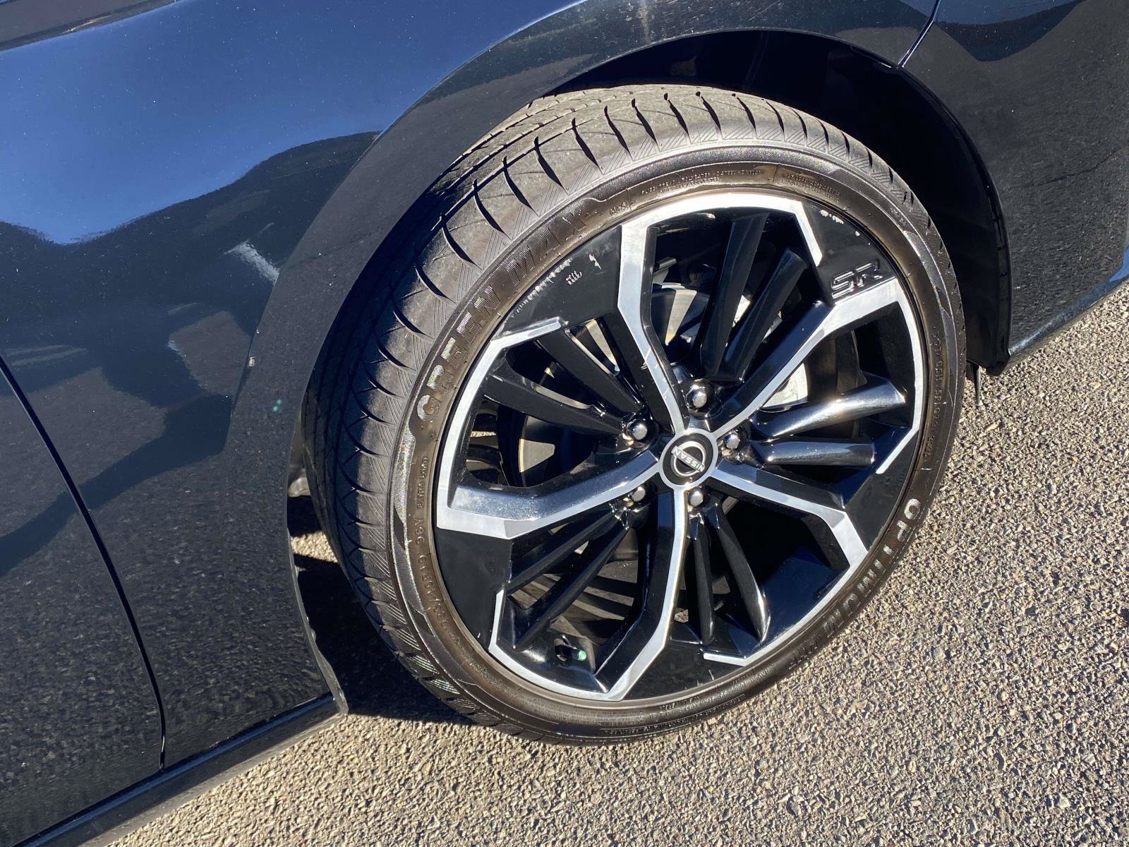 Used 2024 Nissan Altima 2.5 SR FWD image 12
