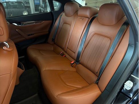 Used 2018 Maserati Quattroporte S RWD image 32