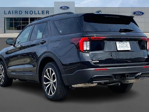 New 2026 Ford Explorer ST-Line AWD/4WD image 3