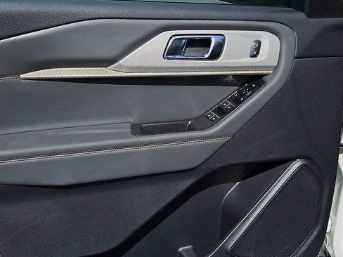 New 2026 Ford Explorer Active w/ Active Comfort Package RWD image 21