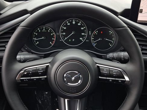 New 2026 MAZDA MAZDA3 Hatchback w/Premium Plus Pkg image 18