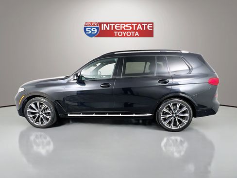 Used 2022 BMW X7 xDrive40i w/ M Sport Package AWD/4WD image 4