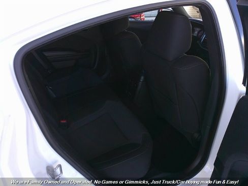 Used 2021 Dodge Charger SXT w/ Blacktop Package image 19