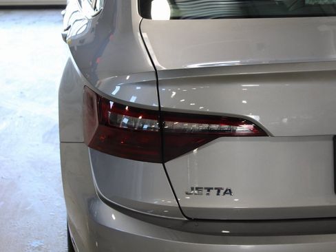 Used 2021 Volkswagen Jetta SEL image 40