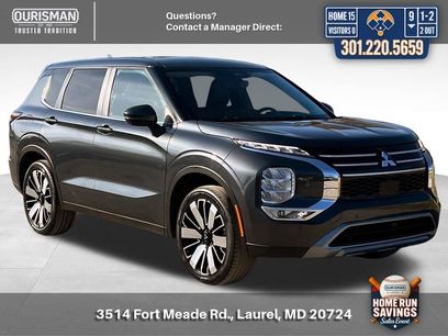 Used 2025 Mitsubishi Outlander SE