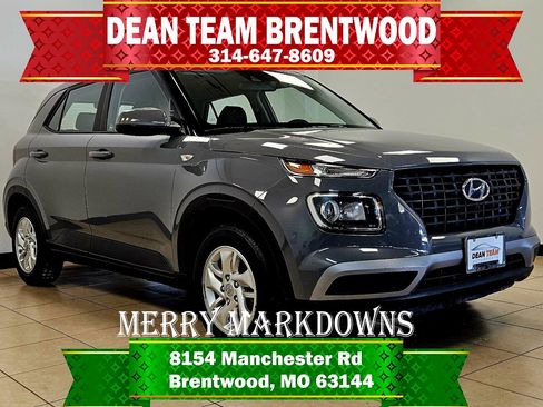 Used 2021 Hyundai Venue SE image 1