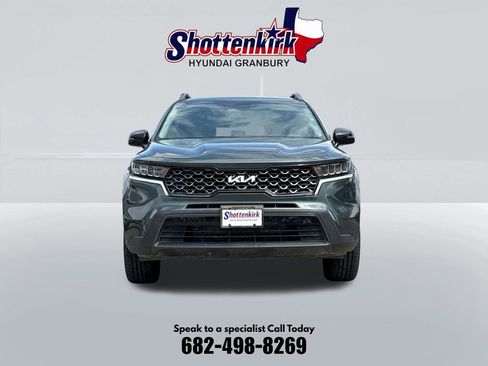 Used 2022 Kia Sorento S AWD/4WD image 2