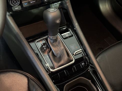 New 2026 Jeep Compass Limited image 25