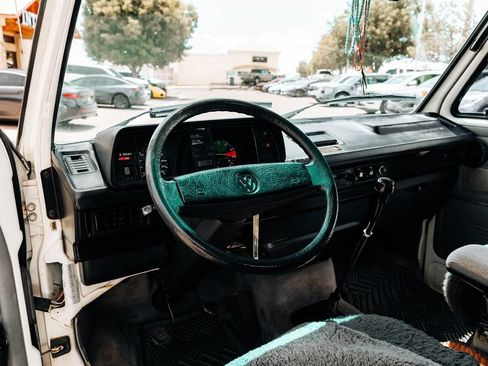 Used 1989 Volkswagen Vanagon GL RWD image 16