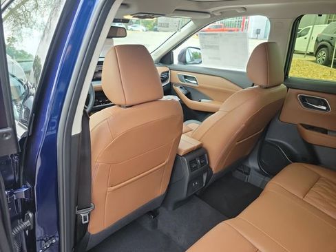 New 2026 Nissan Rogue Platinum AWD/4WD image 12