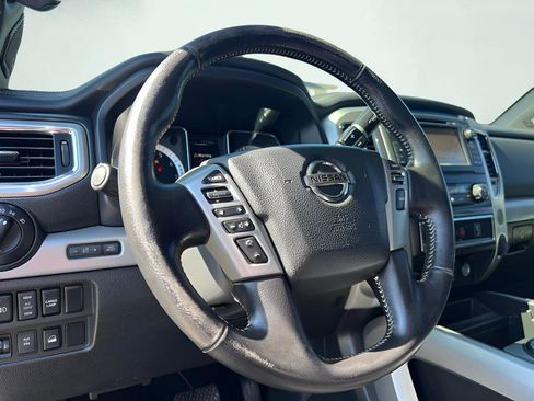 Used 2018 Nissan Titan PRO-4X w/ Pro-4x Utility Package AWD/4WD image 43
