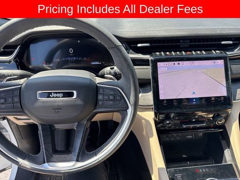 Used 2023 Jeep Grand Cherokee L Limited w/ Luxury Tech Group II AWD/4WD image 14