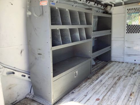 Used 2012 GMC Savana 2500 RWD image 30