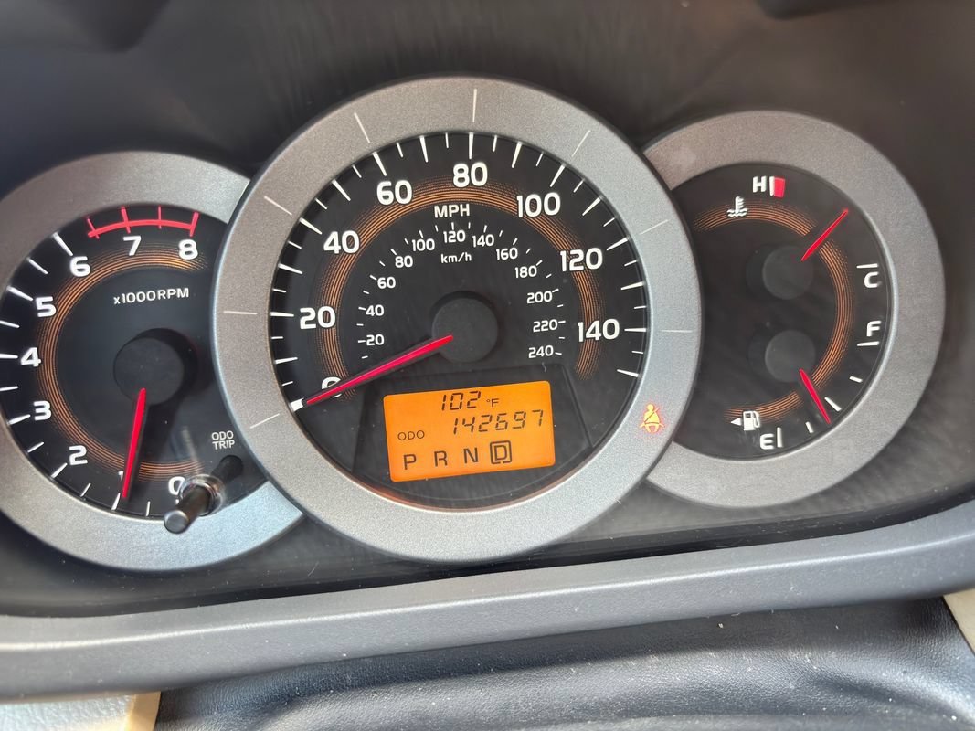 Used 2010 Toyota RAV4 4WD V6 image 17
