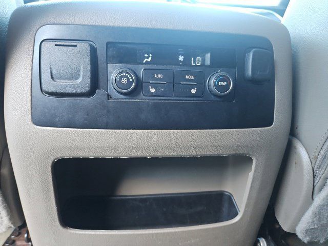Used 2017 Chevrolet Suburban LT w/ Luxury Package RWD image 37