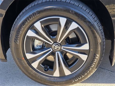 Used 2024 Toyota bZ4X XLE image 10