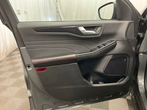 Used 2024 Ford Escape ST-Line AWD/4WD image 10