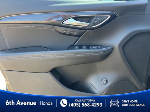 Used 2023 Buick Envision Essence w/ Sport Touring Package FWD image 13