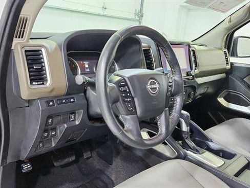 Used 2022 Nissan Frontier SV AWD/4WD image 10