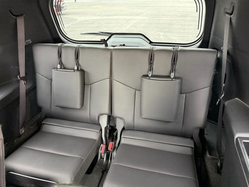 Used 2024 Lexus GX 550 GX 550 Premium 4WD w/ Accessory Package (2T) image 22