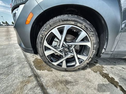 Used 2023 Hyundai Kona Limited FWD image 10