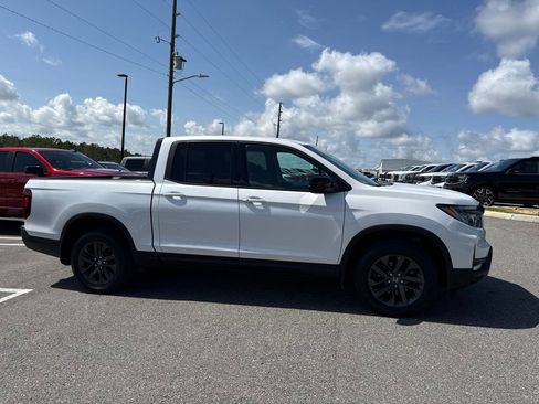Used 2023 Honda Ridgeline Sport image 1