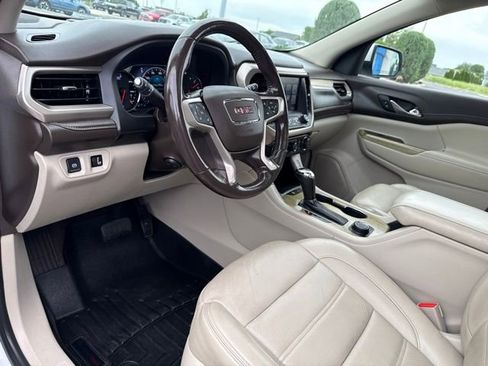 Used 2019 GMC Acadia Denali w/ Technology Package AWD/4WD image 32