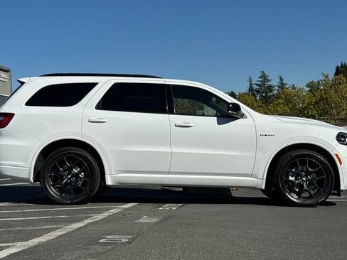 New 2026 Dodge Durango GT image 3